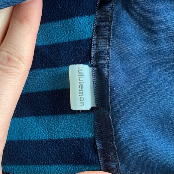 LULULEMON Apres Yoga Soft Shell Hooded Rain Jacket - Picture 10 of 14